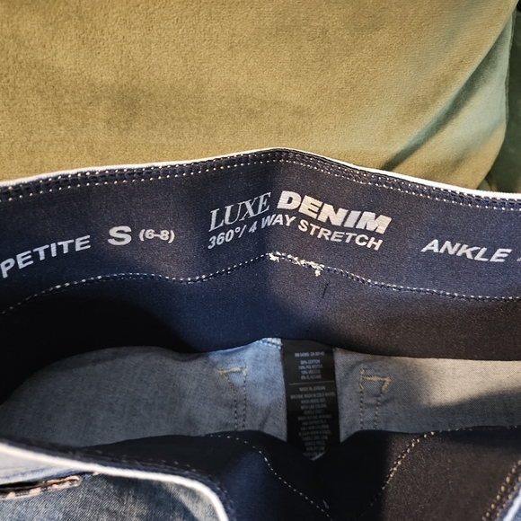 Skinny Jeans - Picture 8 of 8